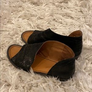 FREE PEOPLE cutout black leather flats